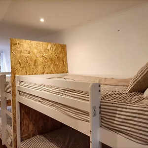 Hostel Now Bastidor Jovial, Lisbon
