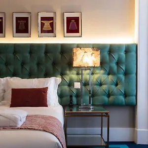 Bed & Breakfast Dear - Bordalo Palace Chiado, Lisbona