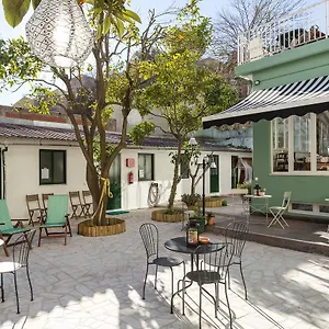 Guest house Lxroller, Lisbon