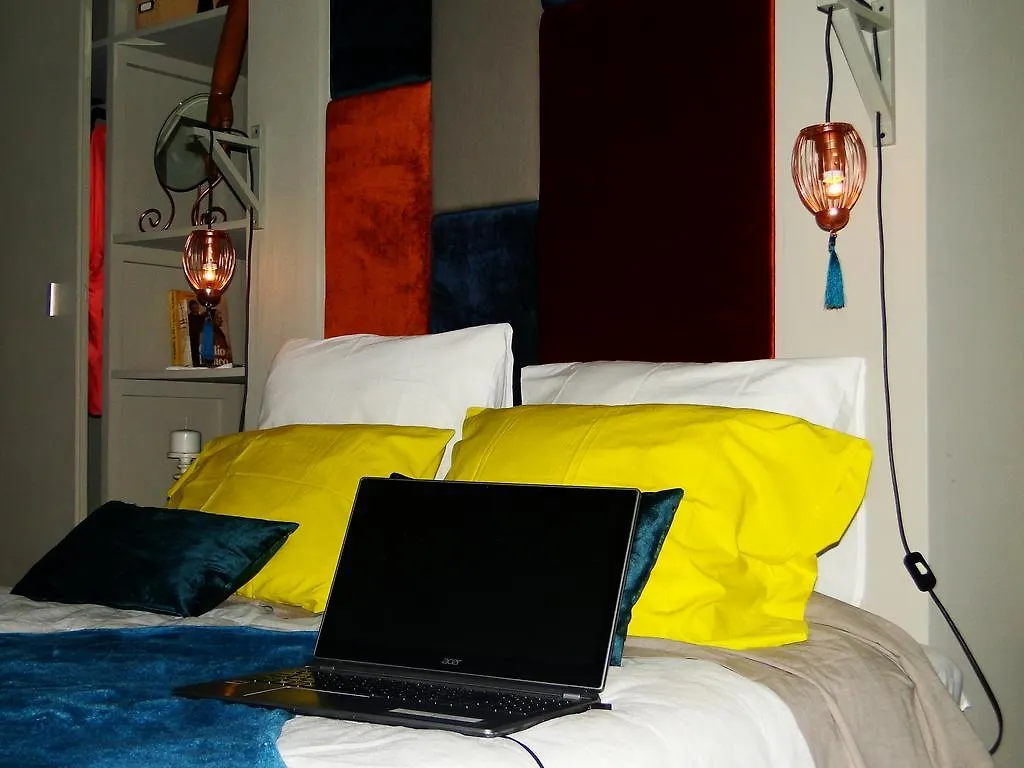 Affittacamere Hotel The Pessoa Lisbona